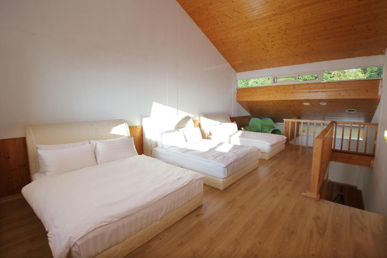 Ferienwohnung Cingjing Brilliant Twins Of Seattle Renai Exterior foto